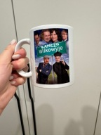 Kubek Ranczo Wilkowyje 330 ml Śmieszny Kubek Fan Serialu Prezent biały