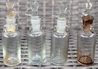 BUTELKI APTECZNE - Apteka przedwojenna Laube