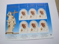 4518 2 znaczki + przywieszka Kanonizacja papieża Jana Pawła II