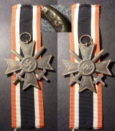 Kriegsverdienstkreuz 2 klasy z mieczami. KVK Krzyż zasługi sygnowany 33