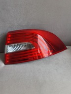 LAMPA PRAWY TYŁ SKODA SUPERB II SEDAN 3T5945096A ŁADNA