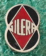 ODZNAKA GILERA WŁOSKA FABRYKA MOTOCYKLI I SKUTERÓW SYGNOWANA BERTONI MILANO