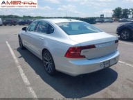 Volvo S90 2018 Volvo S90 T5 AWD Momentum 2.0 Benzyna 250KM