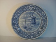 TALERZ OZDOBNY '' DELFTS'' - 25 cm.