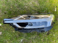 VOLVO xc60 II lampa przednia full 31108596
