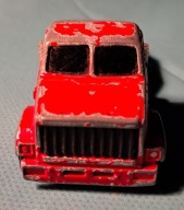 STARY Resorak, autko Majorette TRUCK 1:100