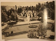 BIAŁYSTOK. Park Przyjaźni - zespół parterów przed siedzibą Rady Narodowej,