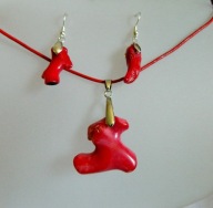 Czerwony naturalny koral, wisiorek, kolczyki, zestaw