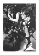 Pocztówka - Lennon, McCartney i mikrofony / The Beatles