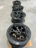 VW Touareg Porsche Cayenne Audi Q7 felgi 4 szt IDEALNE czarne-mat. Jak nowe