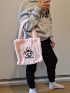 RÓŻOWA TOREBKA LABUBU NA RAMIĘ