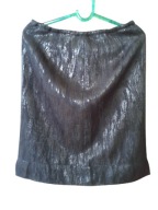 Błyszcząca czarna spódnica