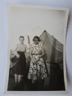 PRL kobiety namiot obóz fotografia (1951c)