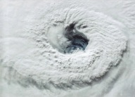 KOSMOS - HURAGAN FLORENCE - WIDOK Z MIĘDZYNARODOWEJ STACJI KOSMICZNEJ