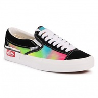 AE34 Vans Slip On Cap 43