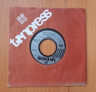 Puzzle – Living In Love / Disco Hop Part 1
