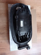 Wlew paliwa w błotniku Mercedes E 213