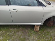 DRZWI prawy przód 6T1 TOYOTA AVENSIS T25
