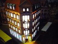 Kamienica Kątowa Narożna z Oświetleniem LED w H0