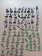 Żołnierzyki Niemcy i inne 67 sztuk figurki 1:72 PRL