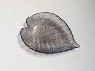 TALERZ PATERA PODSTAWEK LIŚĆ FIOLET 22 CM.