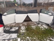 DRZWI PRZEDNIE,TYLNIE INSIGNIA A Z40R KOMBI