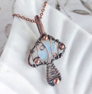 Wisiorek grzybek, kamień księżycowy, miedziana biżuteria wire wrapping