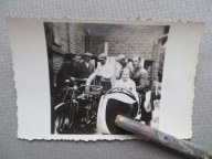 STARY MOTOCYKL AJS Z BOCZNYM WÓZKIEM FOTOGRAFIA przedwojenna