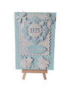 ZAPROSZENIA KOMUNIA CHŁOPIEC IHS W RAMCE KOKARDY B6 BŁĘKIT – BIEL