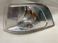 VOLVO V40 KIERUNKOWSKAZ LEWY PRZÓD