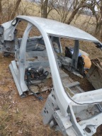 Clio V 5 słupek prawy przód oraz środkowy prawy z progiem