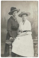LETNIA MODA DAMSKA OK. 1915 KAPELUSZ BIŻUTERIA WISIOREK BROSZKA