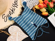 Reflex - nowa czapeczka paski , pompony r 43/45