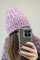 Ręcznie robiona, zimowa czapka z cekinami Beanie. Handmade, wywijana długa
