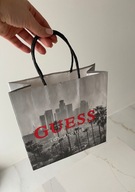 GUESS Torba prezentowa papierowa z logo 24/24cm