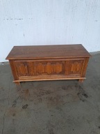 KOMODA-KUFER MAŁA ZDOBIONA