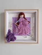 DEKORACYJNA LALECZKA W RAMCE, OZDOBA ŚCIENNA