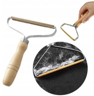 GRZEBIEŃ GOLARKA DO SIERŚCI PSA KOTA ZMECHACEŃ UBRAŃ DREWNIANA RĄCZKA