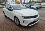 Opel Astra Bogata wersja z najoszczedniejszym silnikiem benzynowym. 1.2
