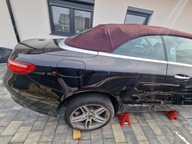 Mercedes c238 cabrio błotnik tylny