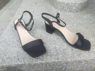 LA BOTTINE SOURIANTE nr 41 klasyczne wygodne sandały na słupku nowe