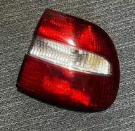 ŁADNA LAMPA PRAWA TYLNA PRAWY TYŁ VOLVO V40 30621888 285901