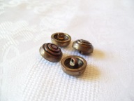 GUZIKI METALOWE -BRĄZOWE W KRĘGI-VINTAGE - 4 SZT.