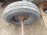 Stara oś z felgami rolniczymi oś jezdna do wózka przyczepki przyczepy