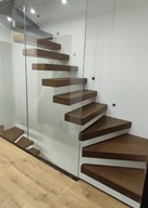 Stopnie półkowe dębowe schody wspornikowe dąb