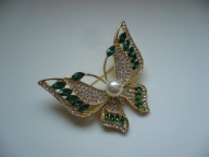 BROSZKA MOTYL MOTYLEK KRYSZTAŁKI PERŁA