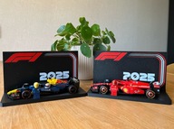 Ramka gablota podstawka stojak z logiem F1 na bolid LEGO F1 Speed Champions