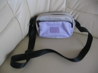 Mala sportowa torebka 4.f...zgrabna i praktyczna, OKAZJA