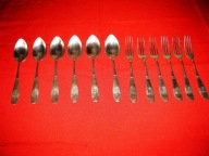 Łyżki i widelce srebrne , P. Łątowski, W-wa 1900-1944, pr.3. / 0,800 /.