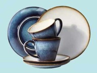 Zestaw porcelany śnidaniowy dla 2 osób - 2 filiżanki, 2 spodki, 2 talerzyki